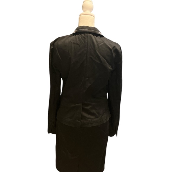 Armani Exchange Women's Suit Size small - Picture 2 of 6